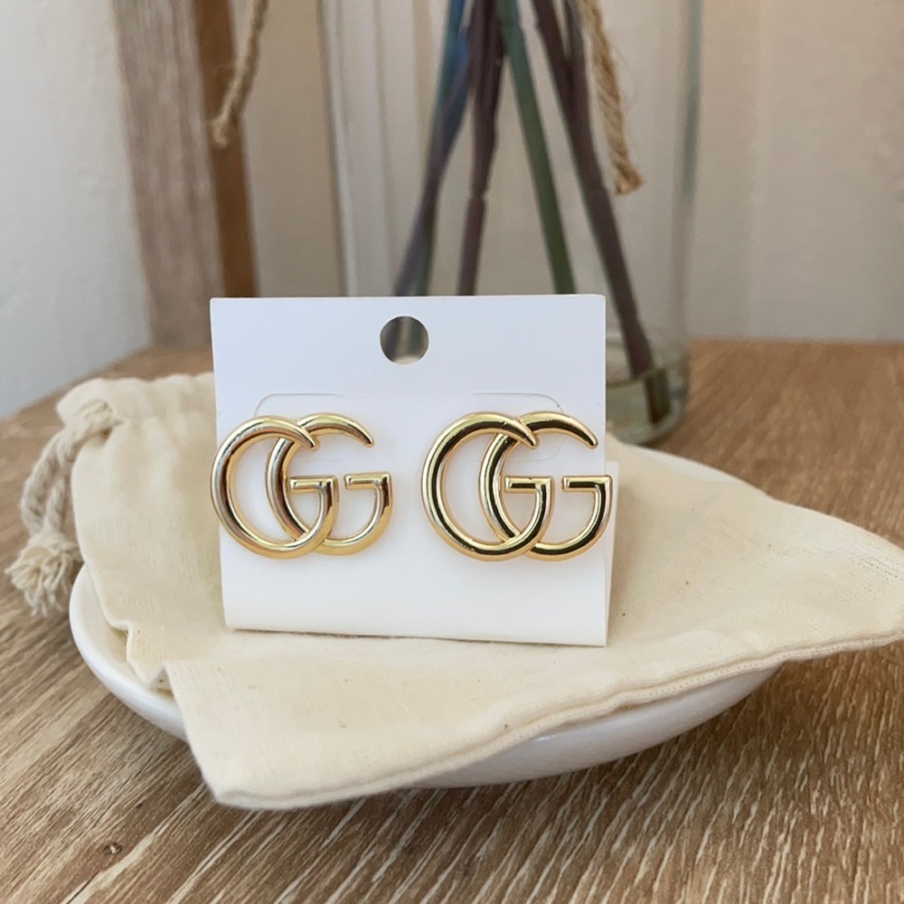 GG earrings